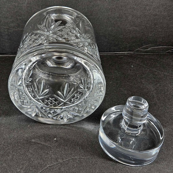 Shannon Godinger Crystal Whiskey Decanter w stopper New - Picture 4 of 5